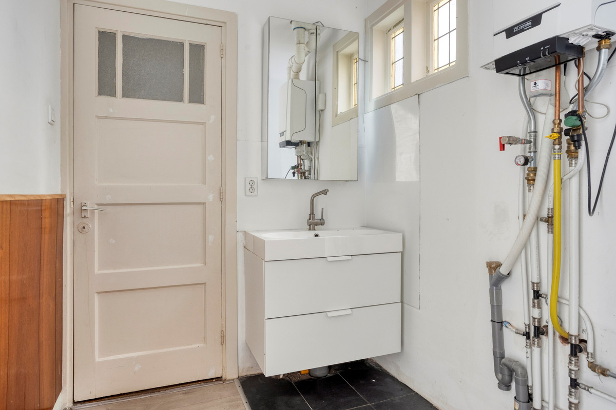 Tussenwoning te koop: Voorstraat 250, Dordrecht
