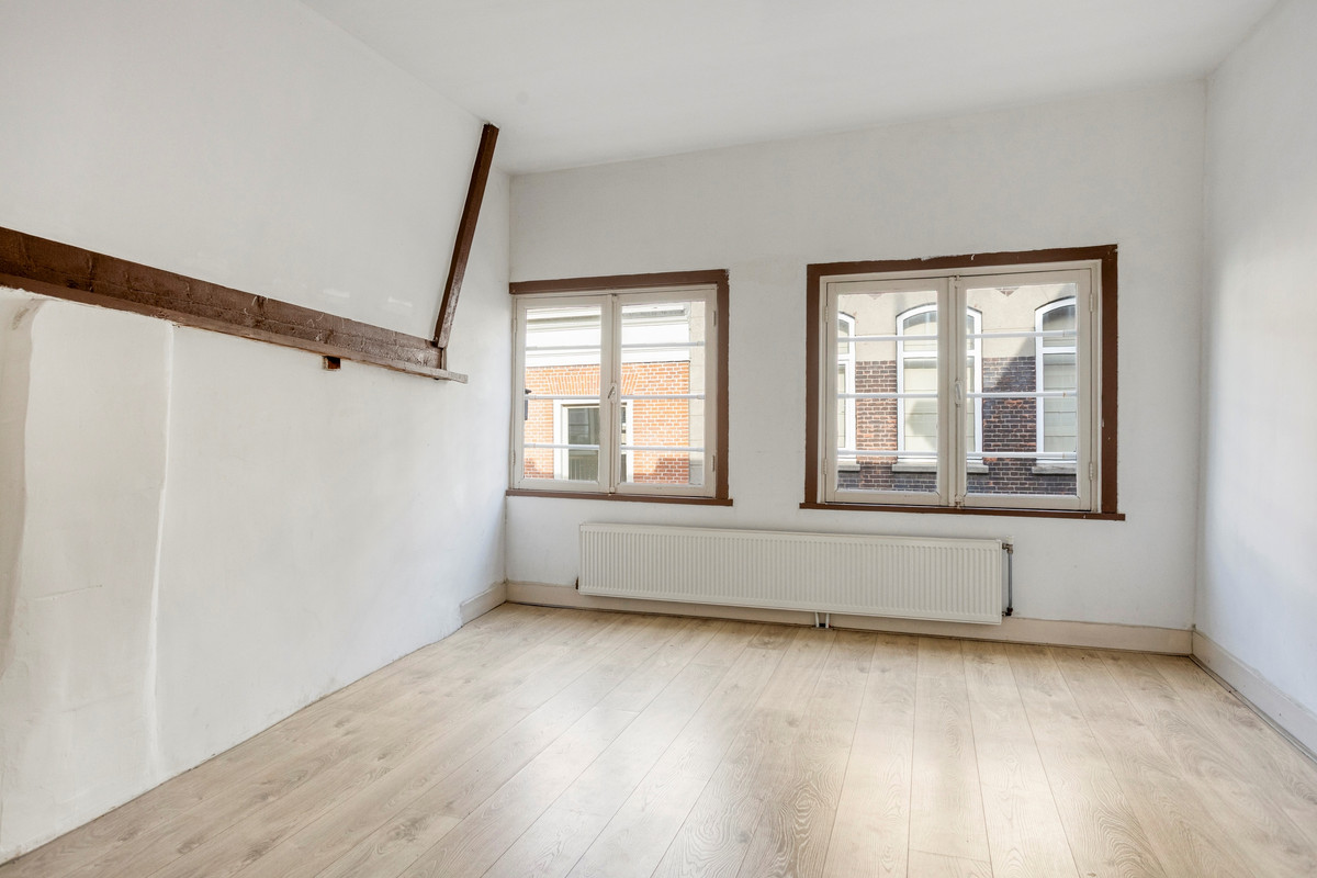 Tussenwoning te koop: Voorstraat 250, Dordrecht