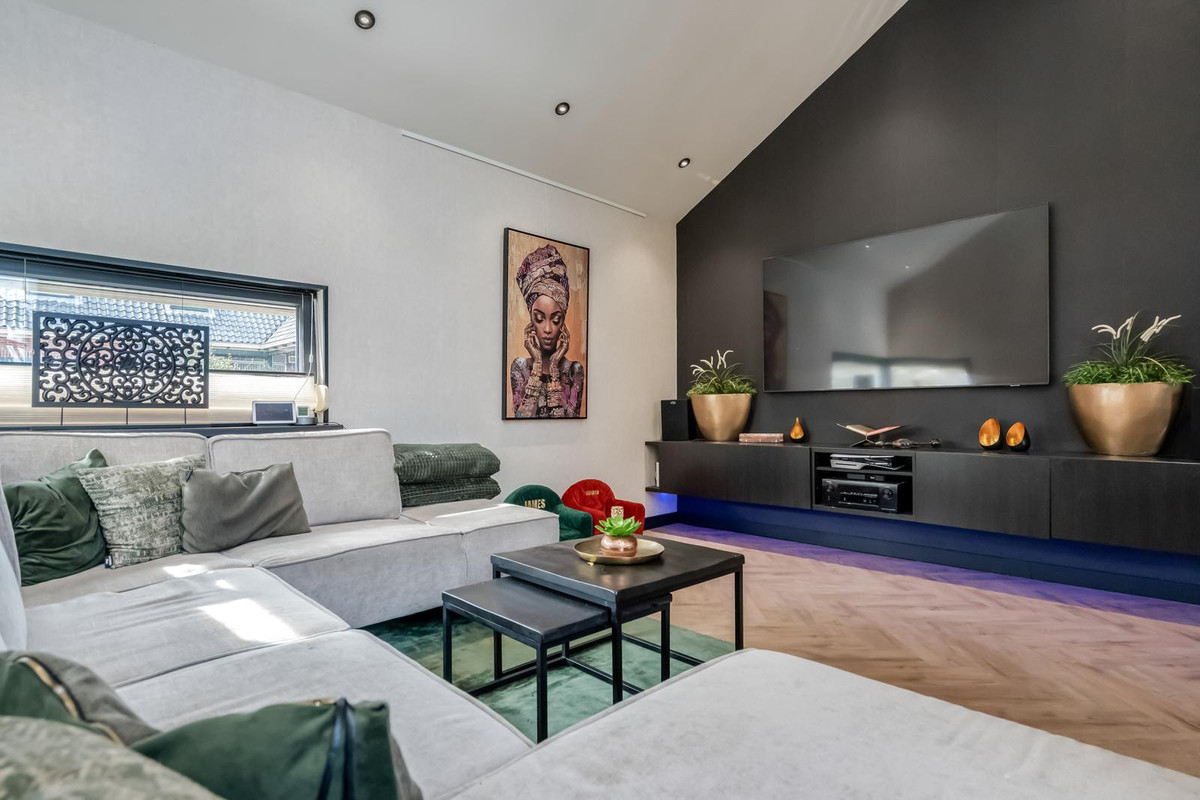 Vrijstaande woning te koop: de Meeuwenstaart 2, Delfzijl