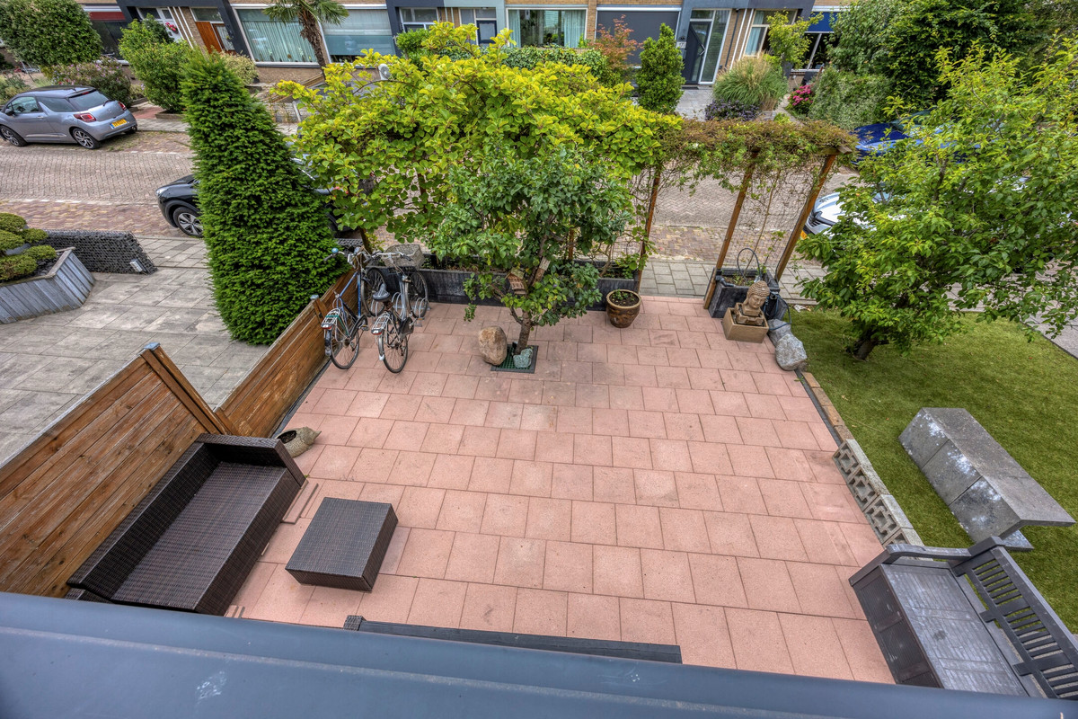 Tussenwoning te koop: Meindert Hobbemastraat 14, Capelle Aan Den Ijssel