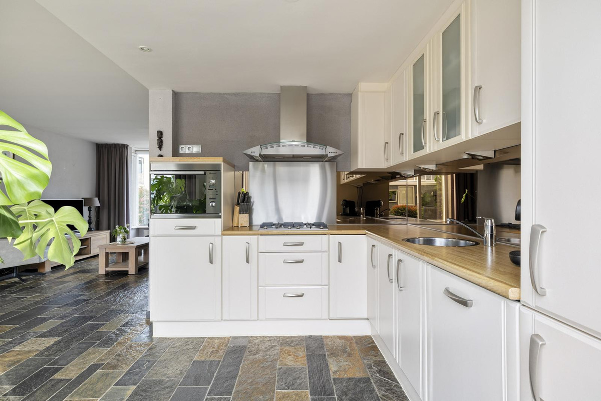 Hoekwoning te koop: Vijverstraat 8, Prinsenbeek