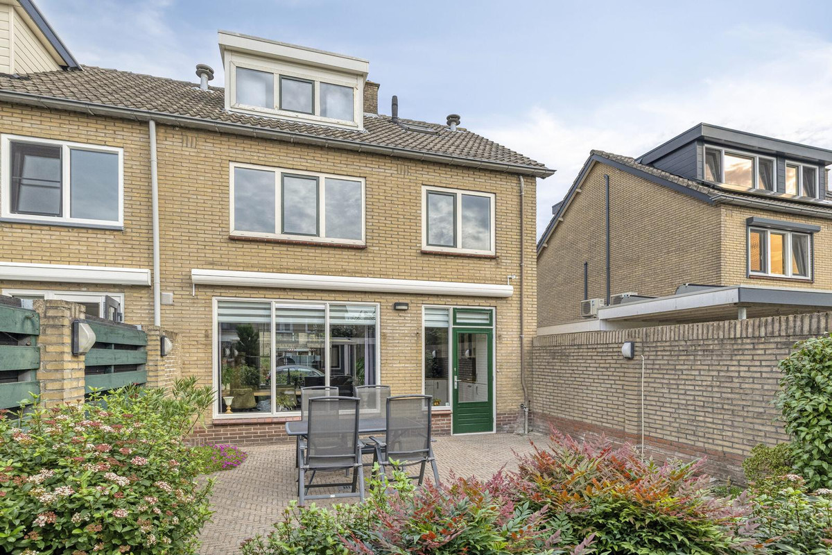 Hoekwoning te koop: Vijverstraat 8, Prinsenbeek