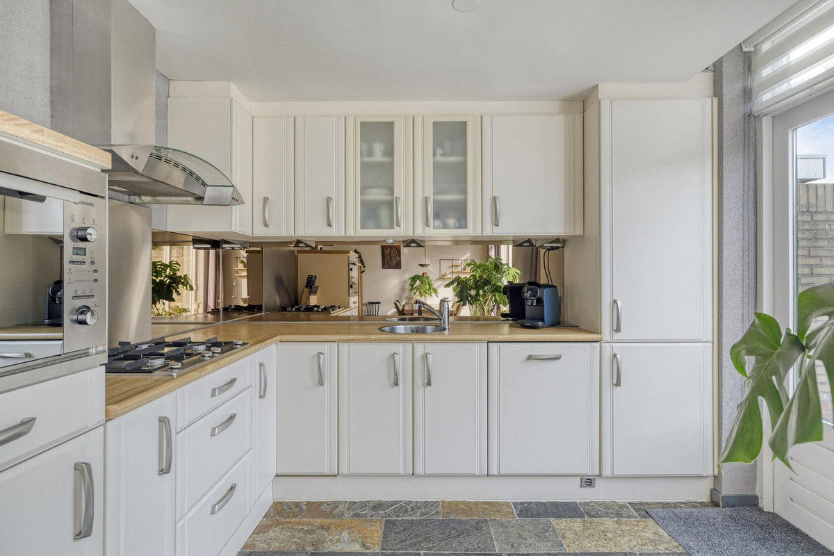 Hoekwoning te koop: Vijverstraat 8, Prinsenbeek