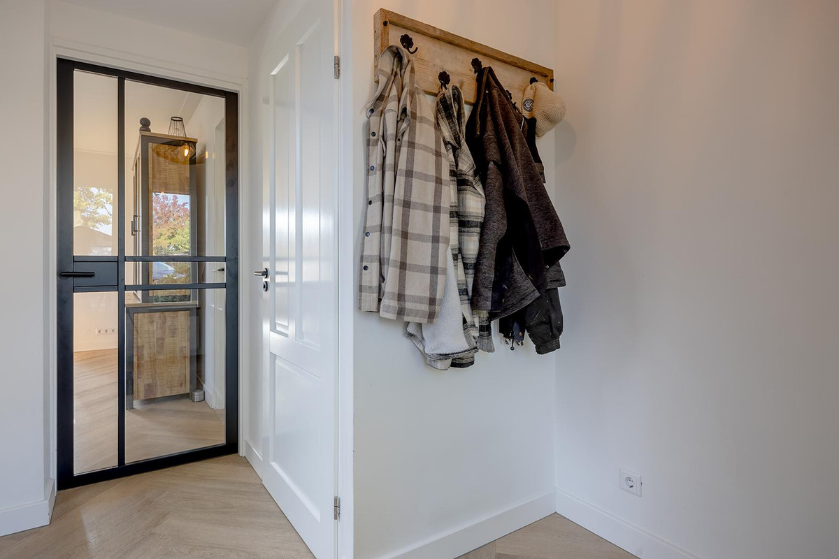 Tussenwoning te koop: Burgemeester Notermansstraat 9, Best