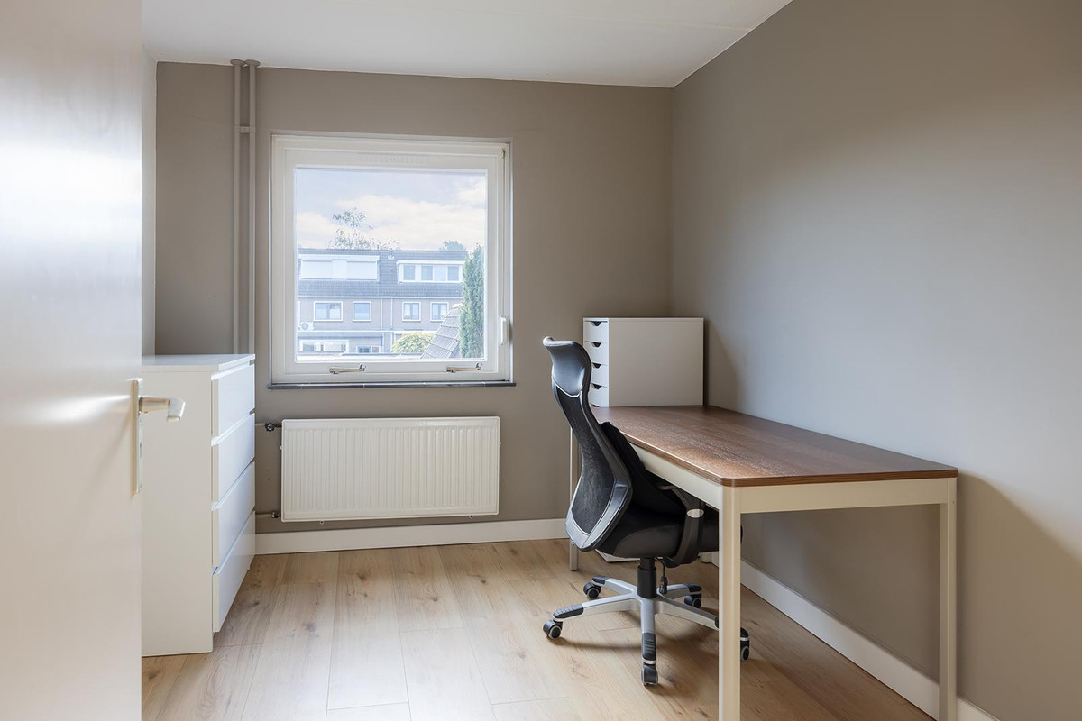 Tussenwoning te koop: Burgemeester Notermansstraat 9, Best