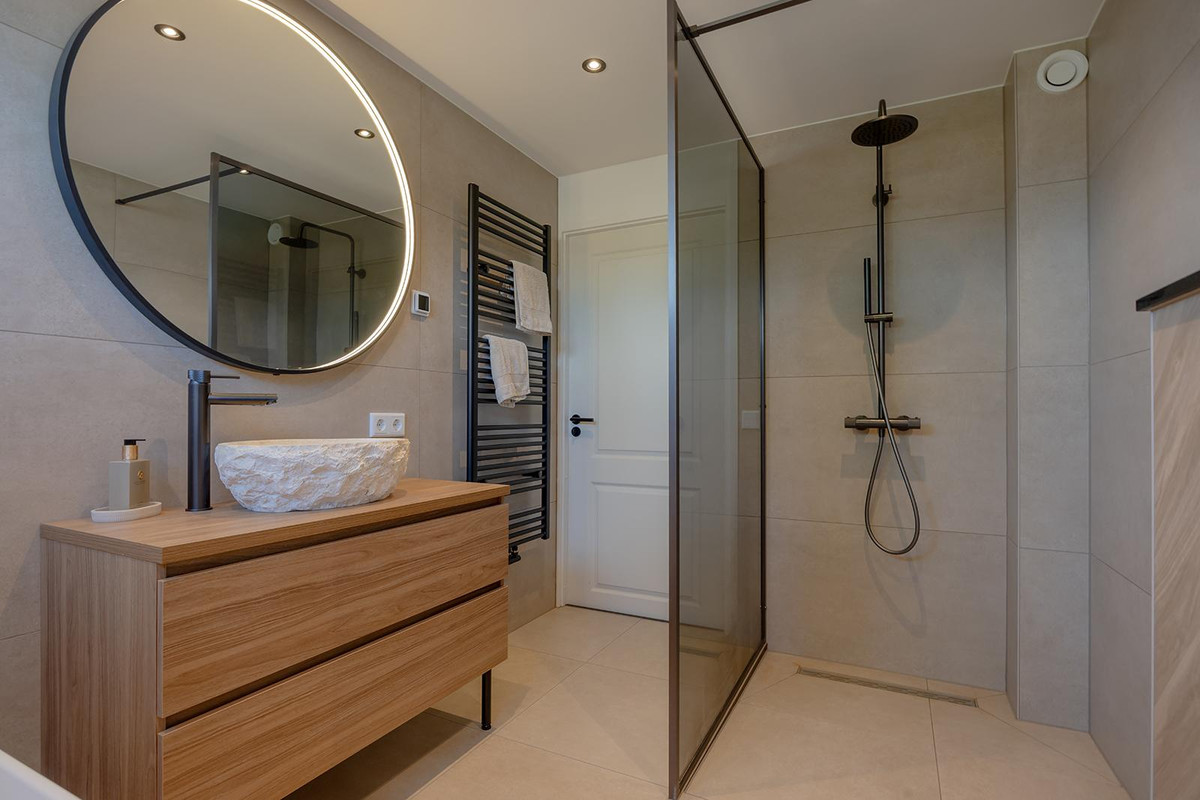 Tussenwoning te koop: Burgemeester Notermansstraat 9, Best
