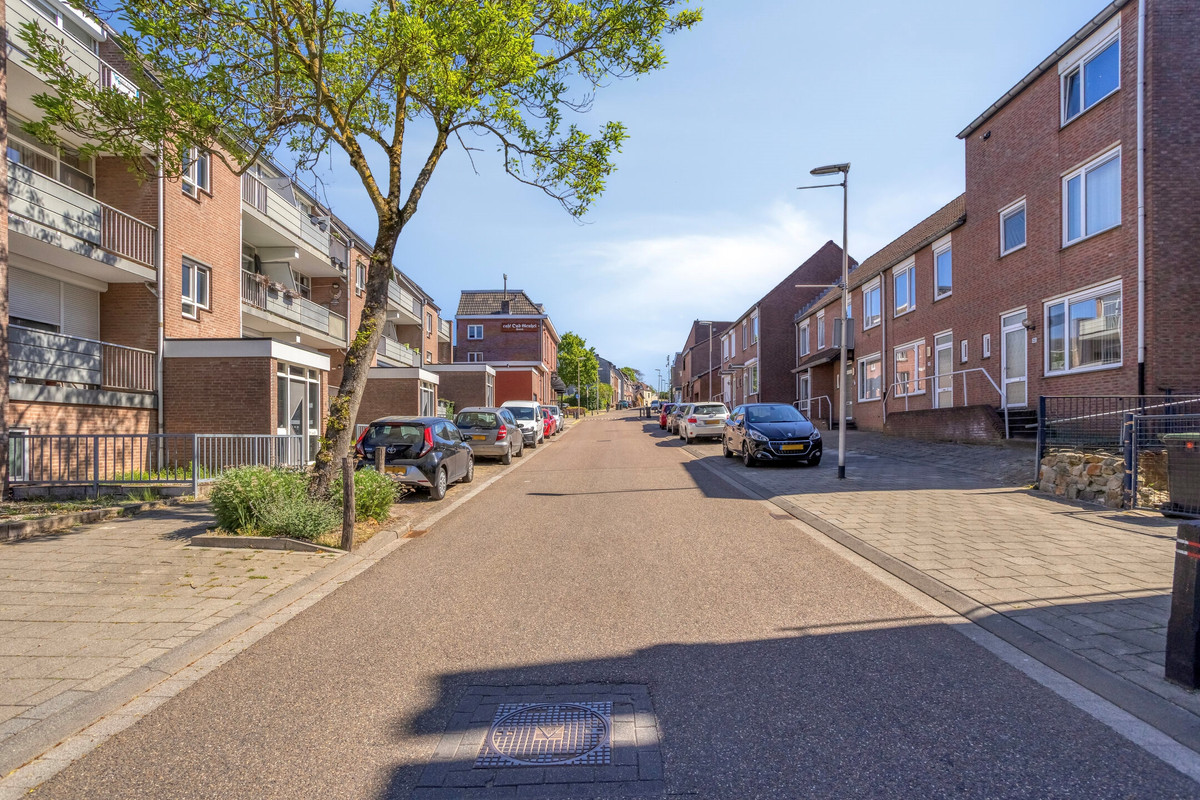 Appartement te koop: Lokerstraat 11B, Heerlen