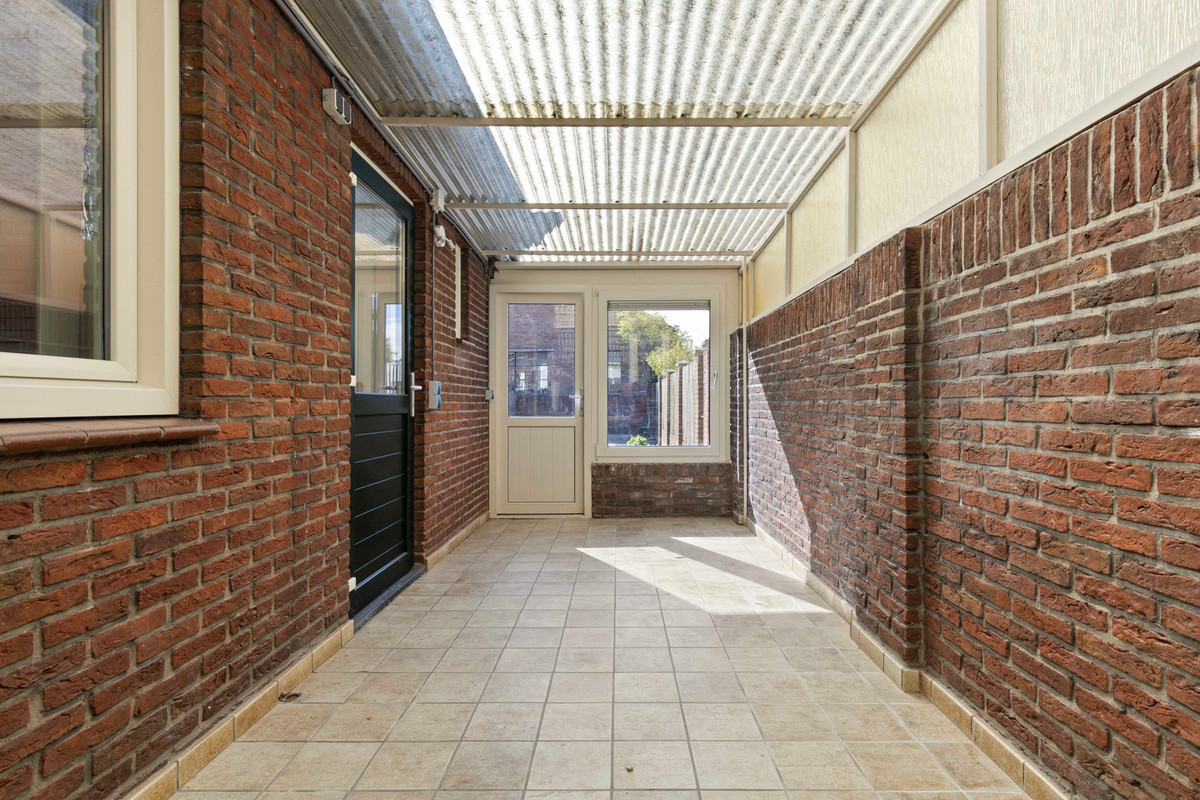 Tussenwoning te koop: Kenzenstraat 15, Steyl