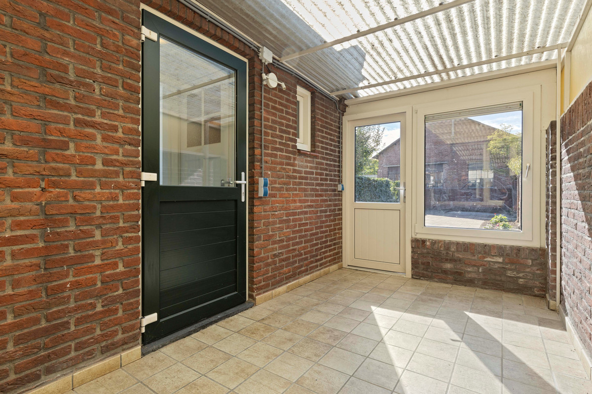 Tussenwoning te koop: Kenzenstraat 15, Steyl