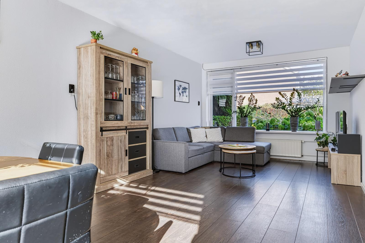 Tussenwoning te koop: Hazepad 16, Nieuw-Amsterdam