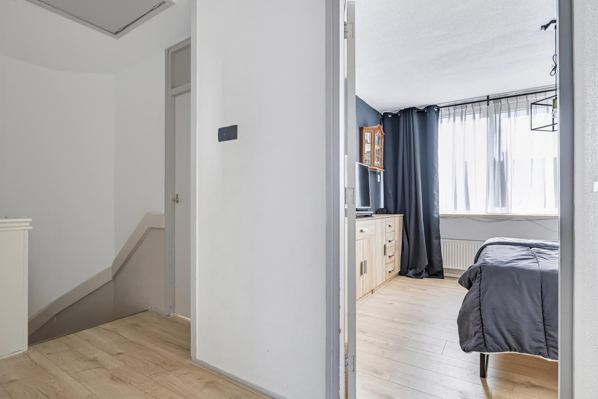 Tussenwoning te koop: Hazepad 16, Nieuw-Amsterdam
