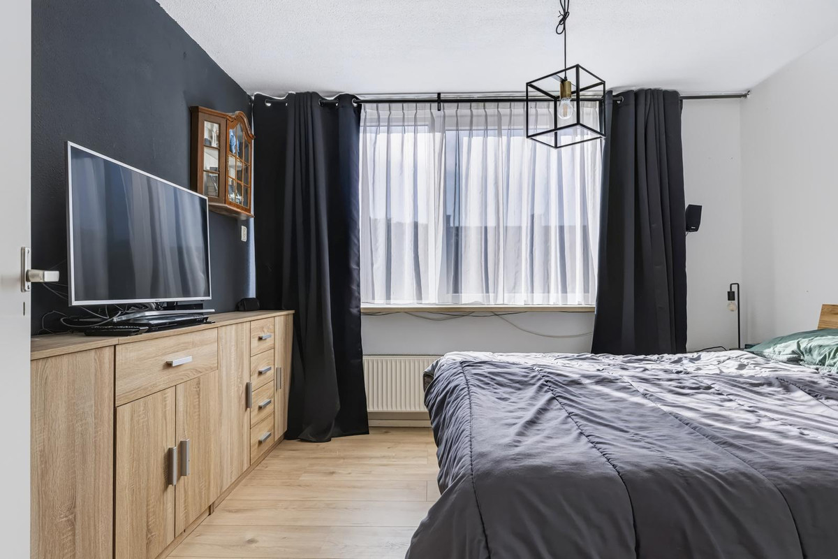 Tussenwoning te koop: Hazepad 16, Nieuw-Amsterdam