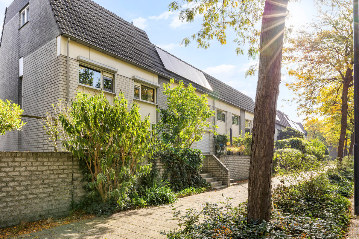 Hoekwoning te koop: Wilhelminastraat 106, Uden