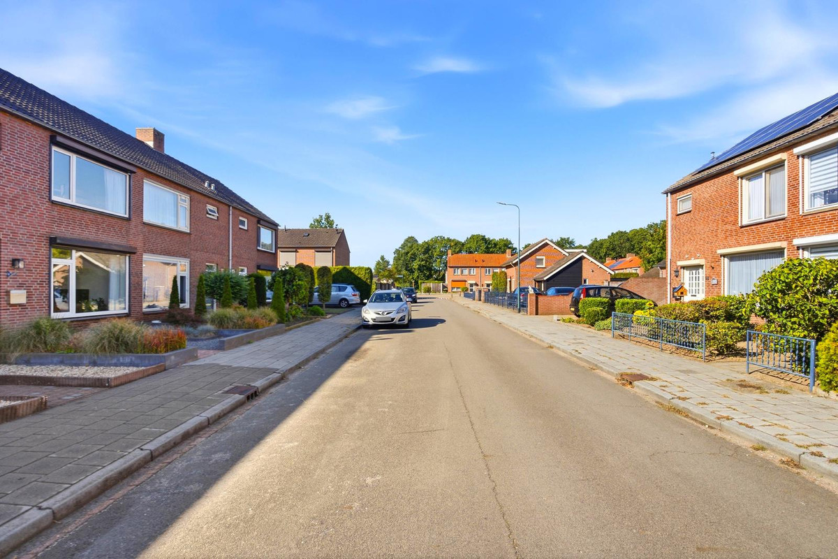 Tussenwoning te koop: Kanariestraat 45, Mill