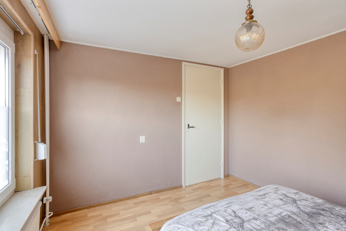 Twee-onder-één-kap te koop: Prinses Margrietstraat 13, Budel-Dorplein
