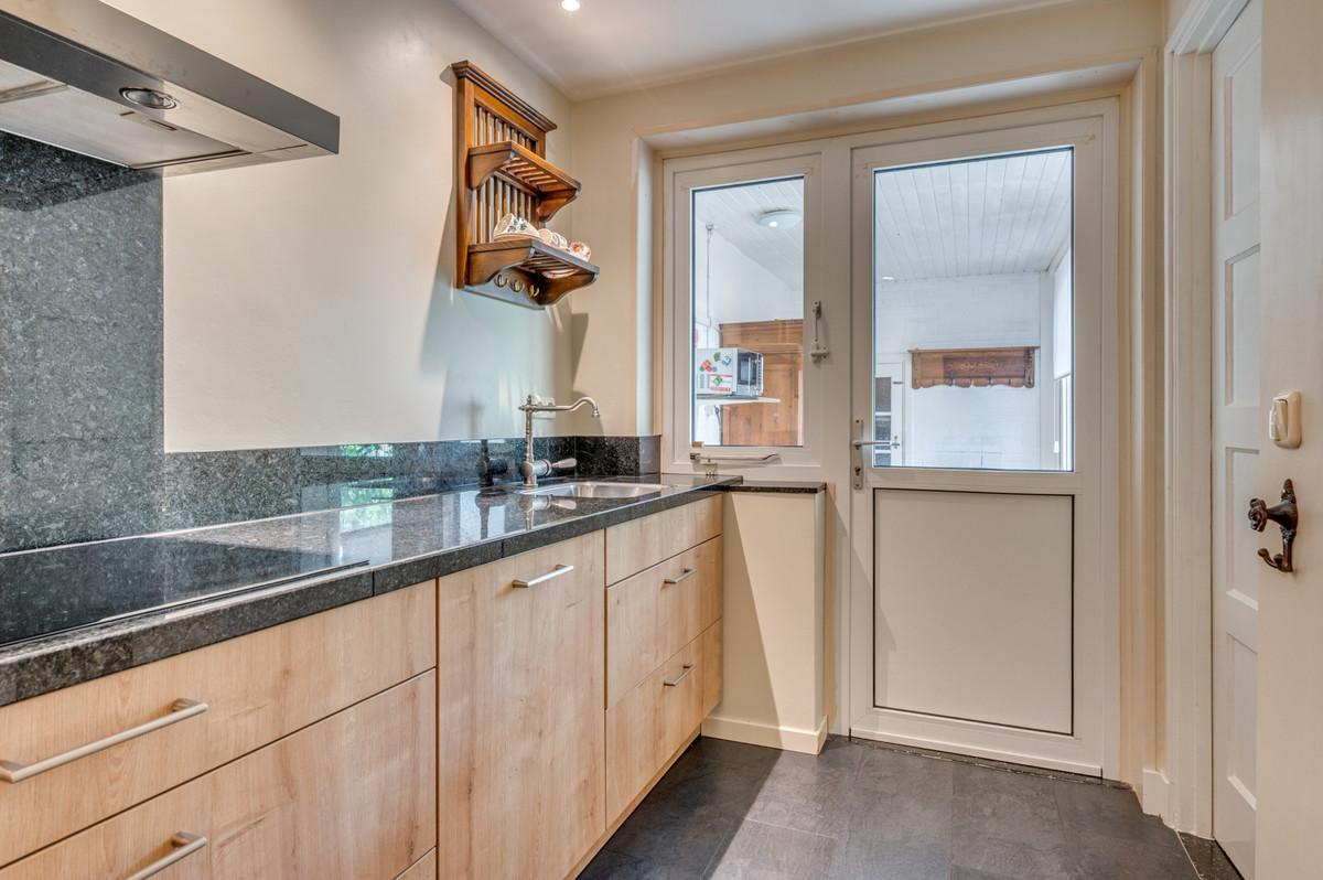 Hoekwoning te koop: De Genestetstraat 43, Venlo