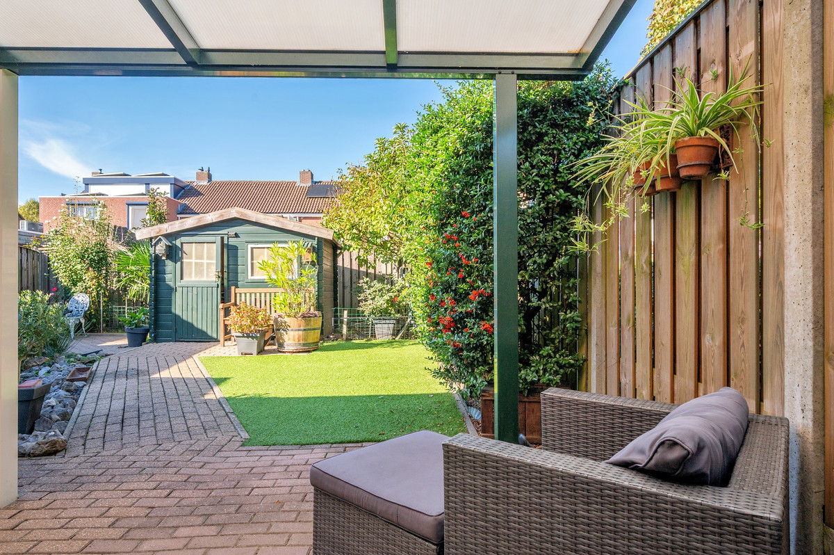 Hoekwoning te koop: De Genestetstraat 43, Venlo