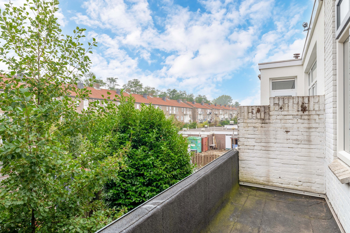 Appartement te koop: Vincent van Goghstraat 102, Dordrecht