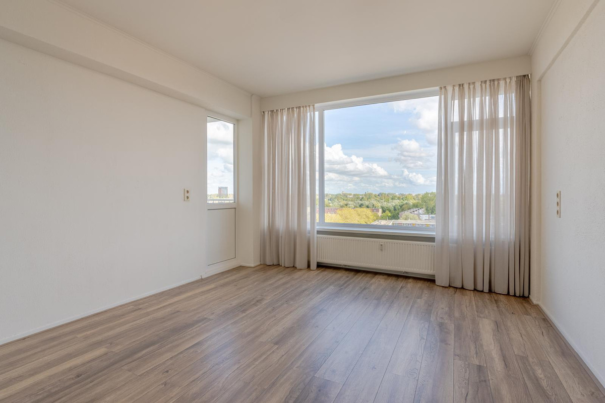 Appartement te koop: van Hogendorplaan 324, Vlaardingen