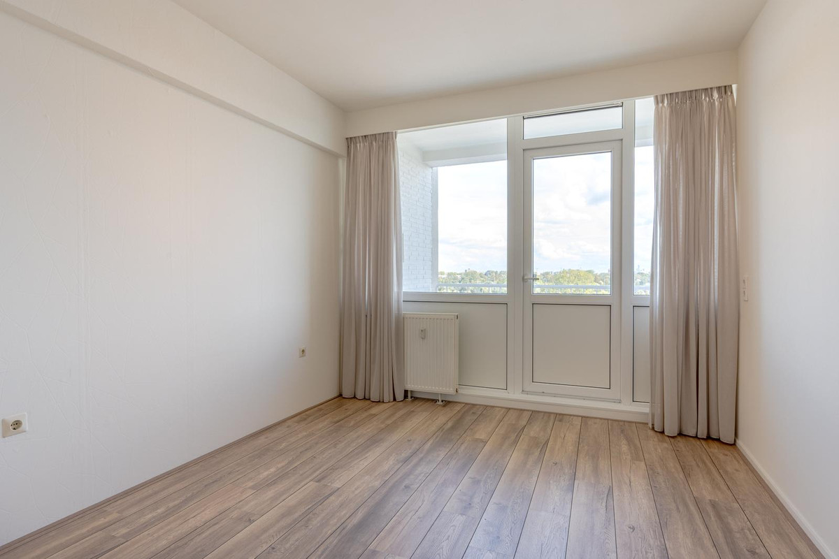 Appartement te koop: van Hogendorplaan 324, Vlaardingen