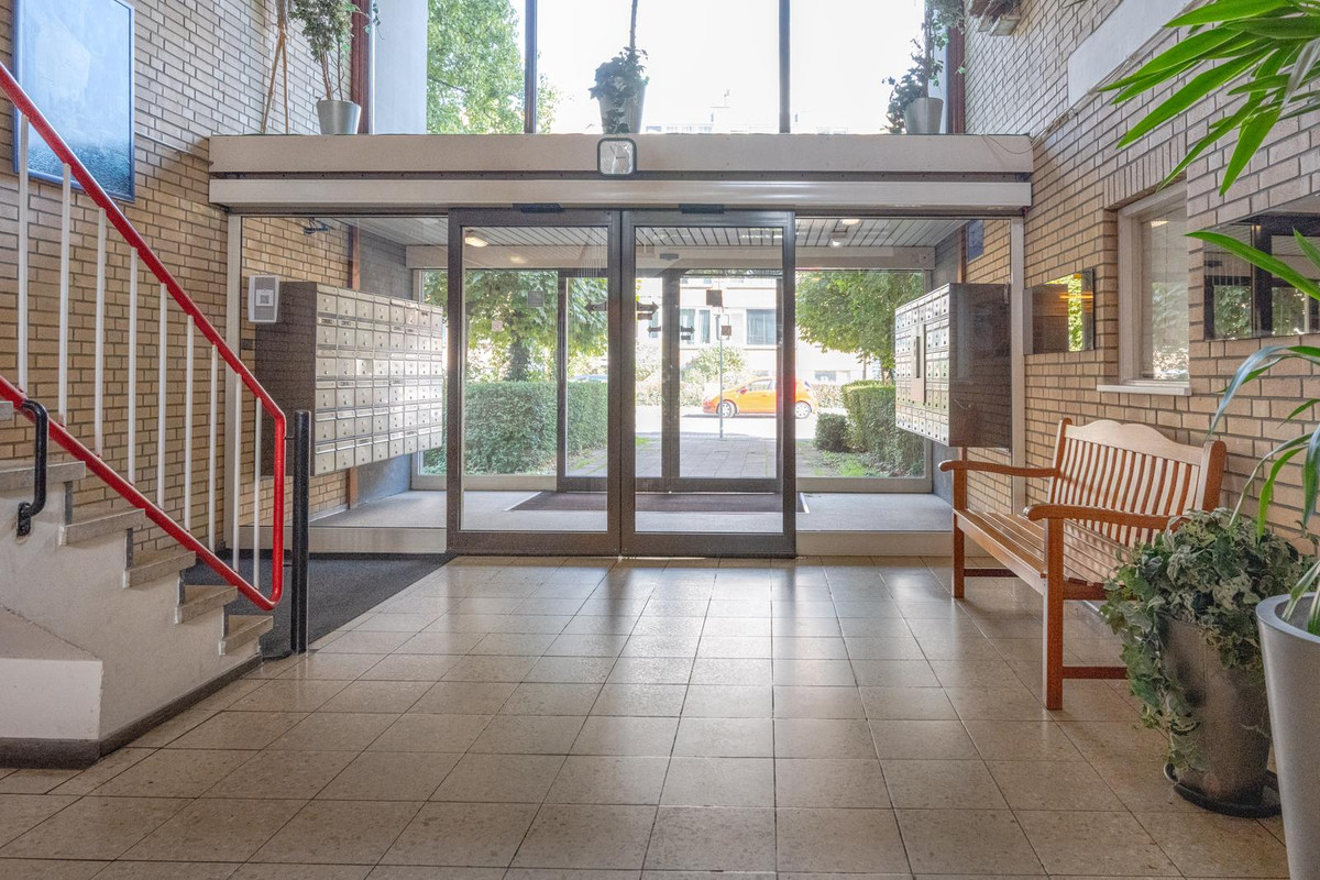 Appartement te koop: van Hogendorplaan 324, Vlaardingen
