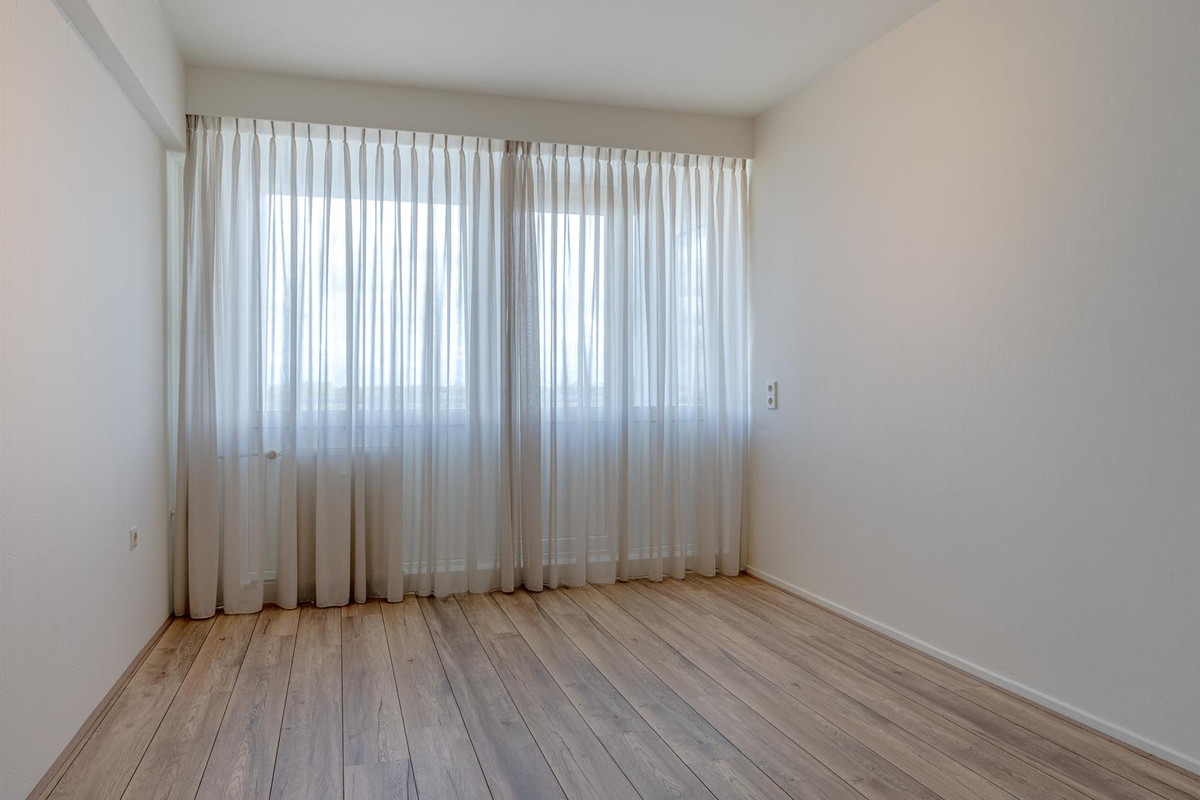 Appartement te koop: van Hogendorplaan 324, Vlaardingen