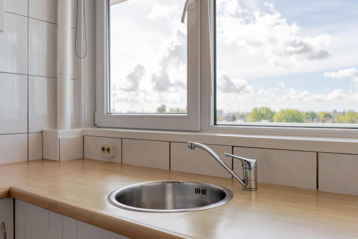 Appartement te koop: van Hogendorplaan 324, Vlaardingen
