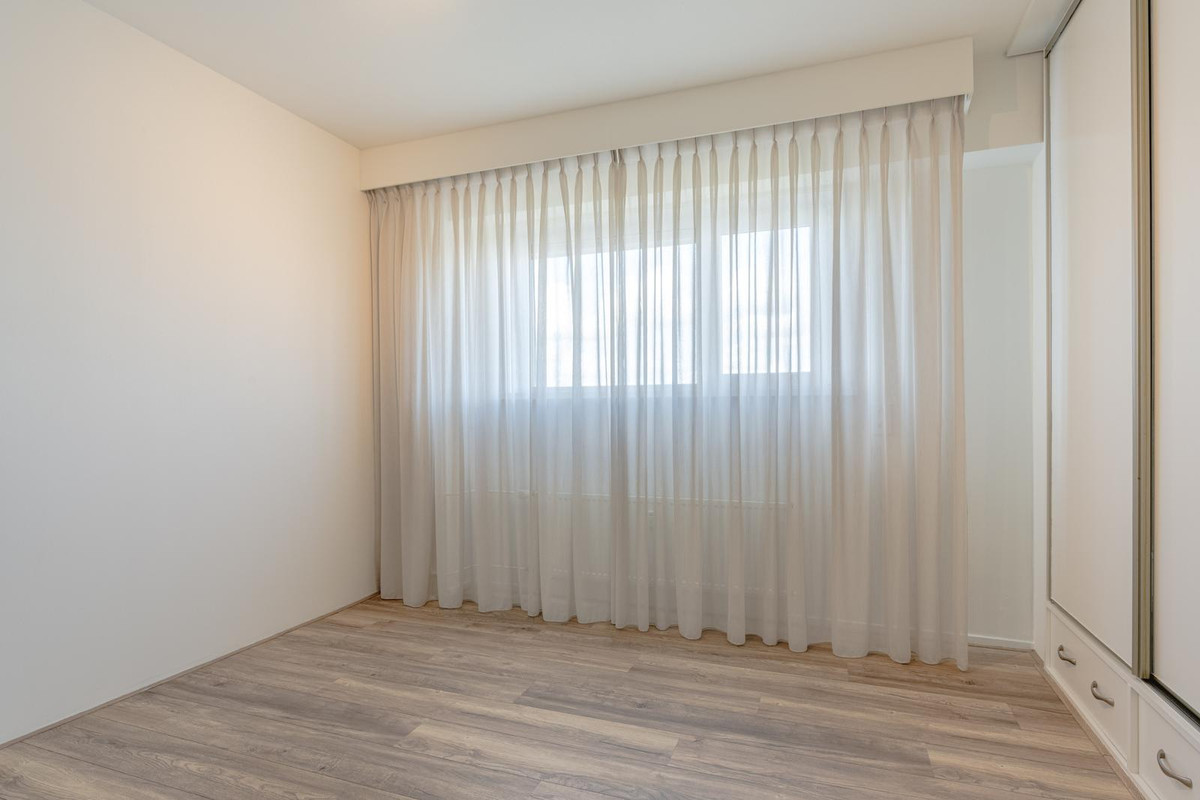 Appartement te koop: van Hogendorplaan 324, Vlaardingen