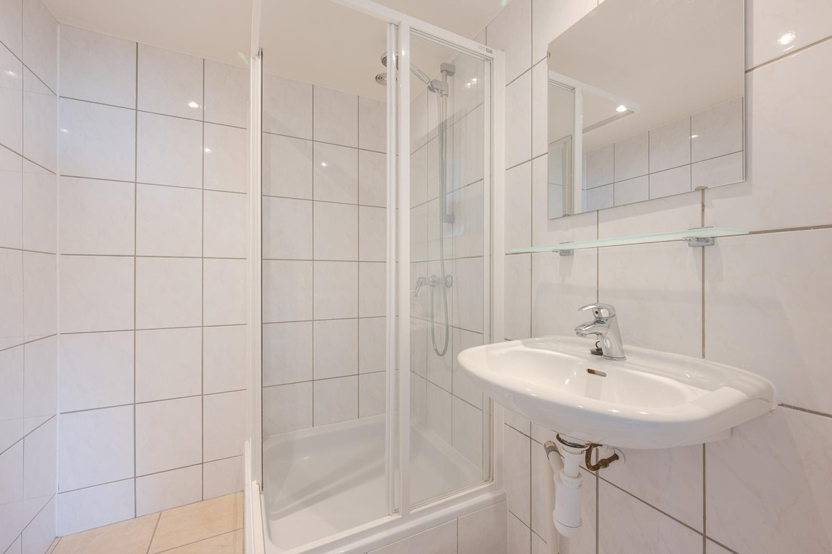 Appartement te koop: van Hogendorplaan 324, Vlaardingen