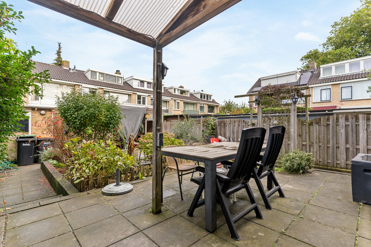 Hoekwoning te koop: Narcisstraat 23, Zwijndrecht