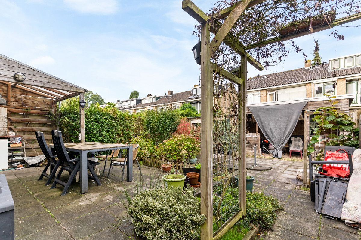 Hoekwoning te koop: Narcisstraat 23, Zwijndrecht