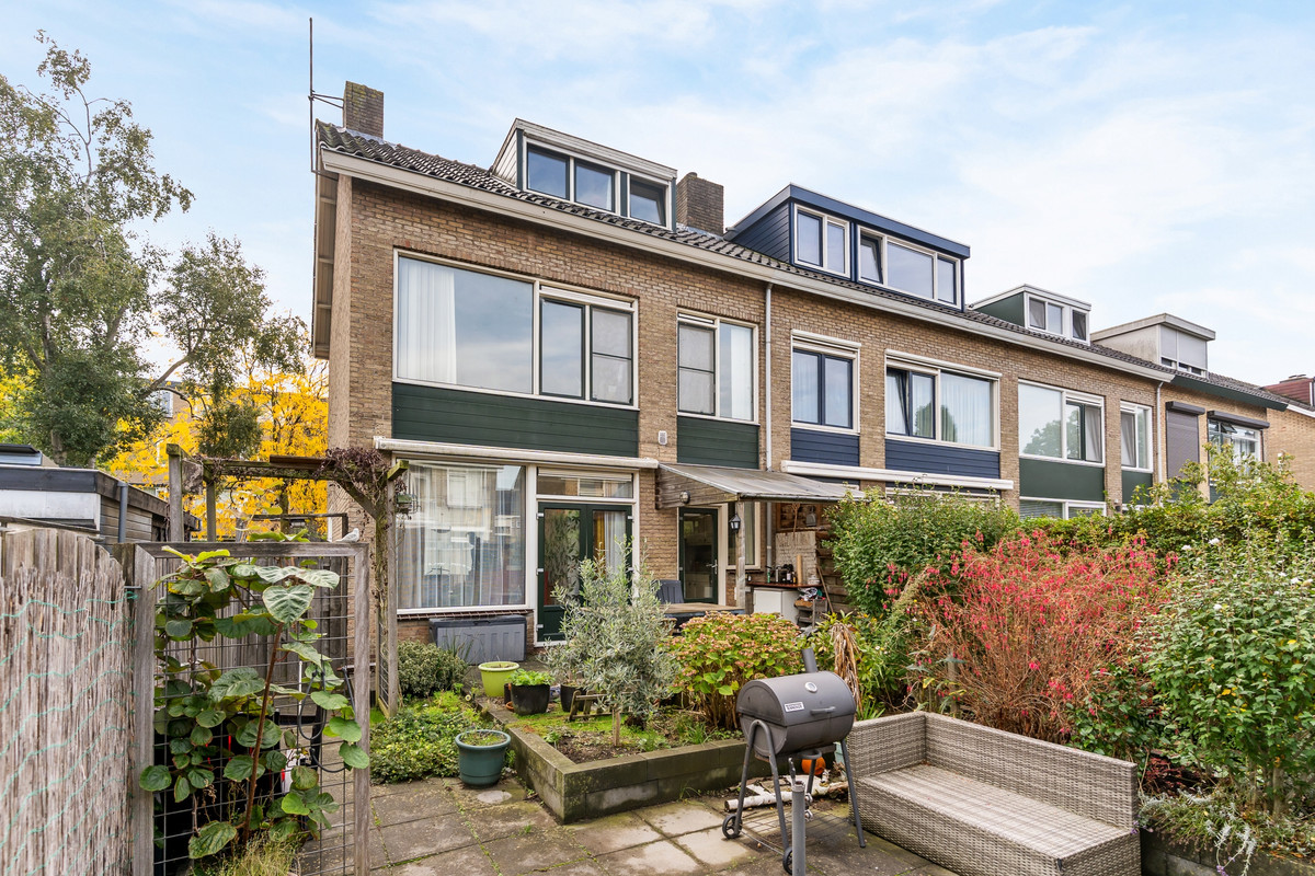 Hoekwoning te koop: Narcisstraat 23, Zwijndrecht