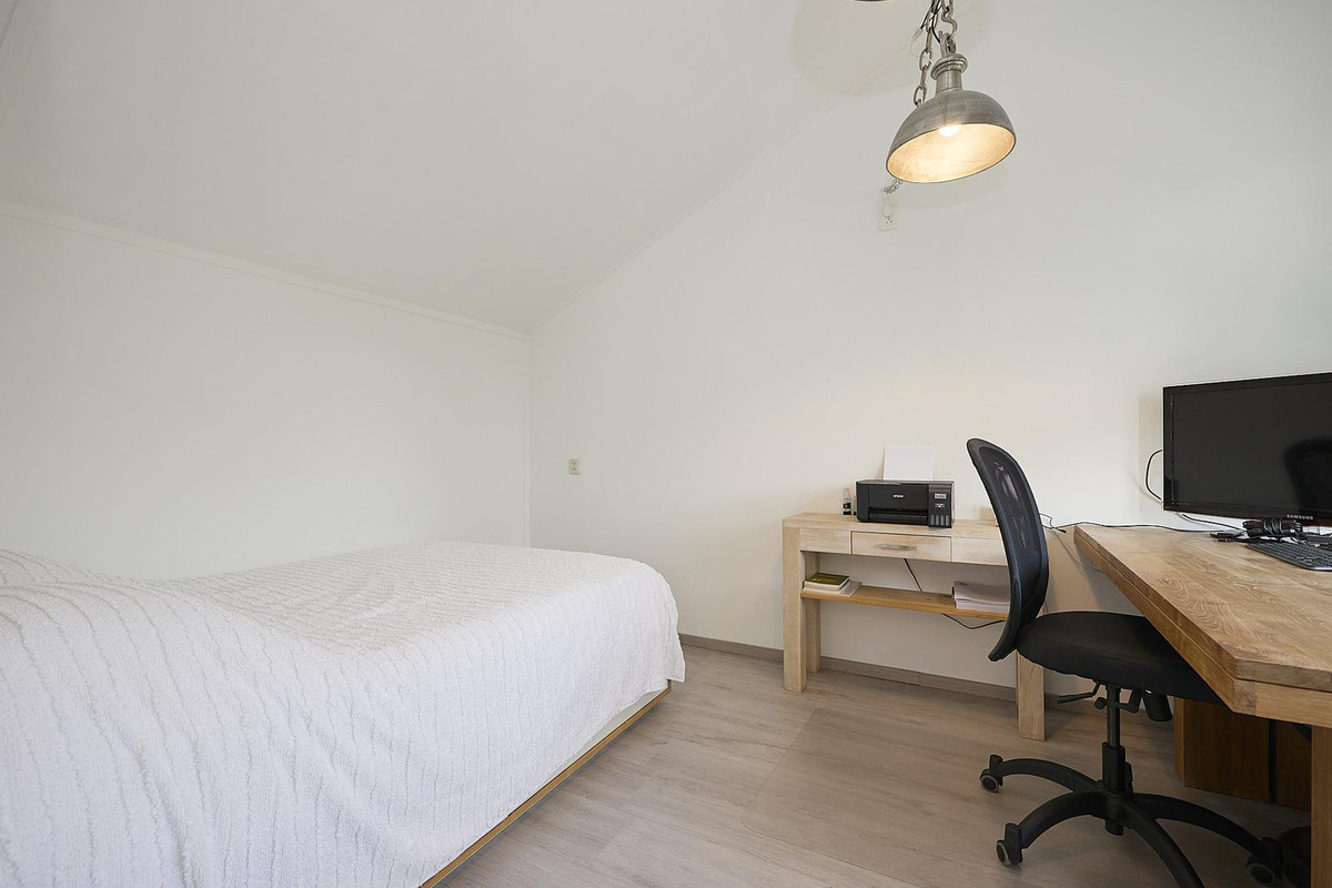 Twee-onder-één-kap te koop: Laan van Othene 33, Terneuzen
