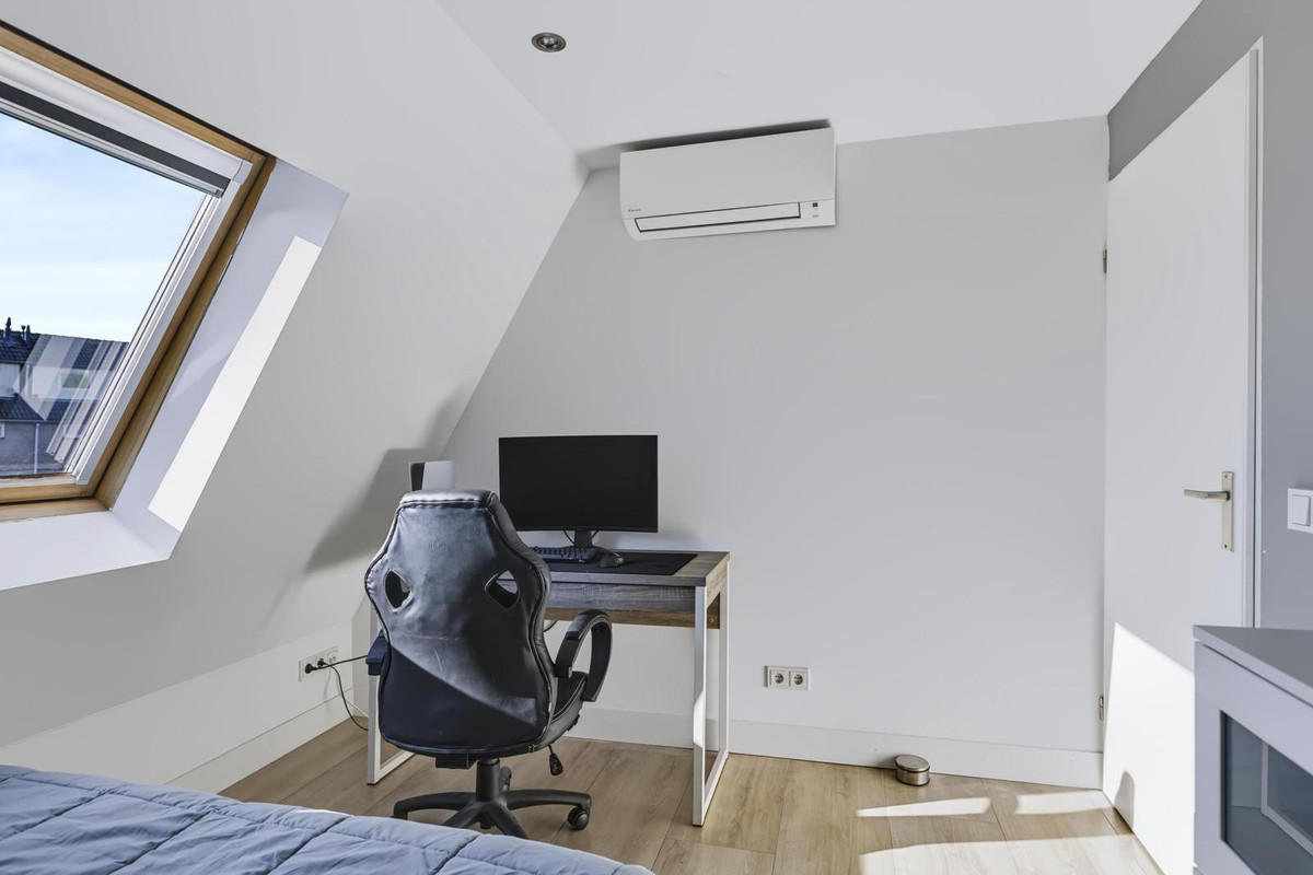 Tussenwoning te koop: Koekelberg 12, Veldhoven
