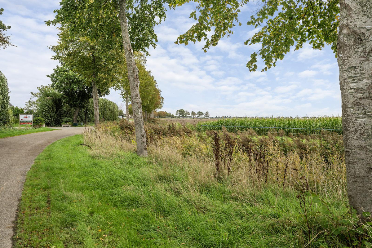 Twee-onder-één-kap te koop: Hogeweg 7, Poortvliet