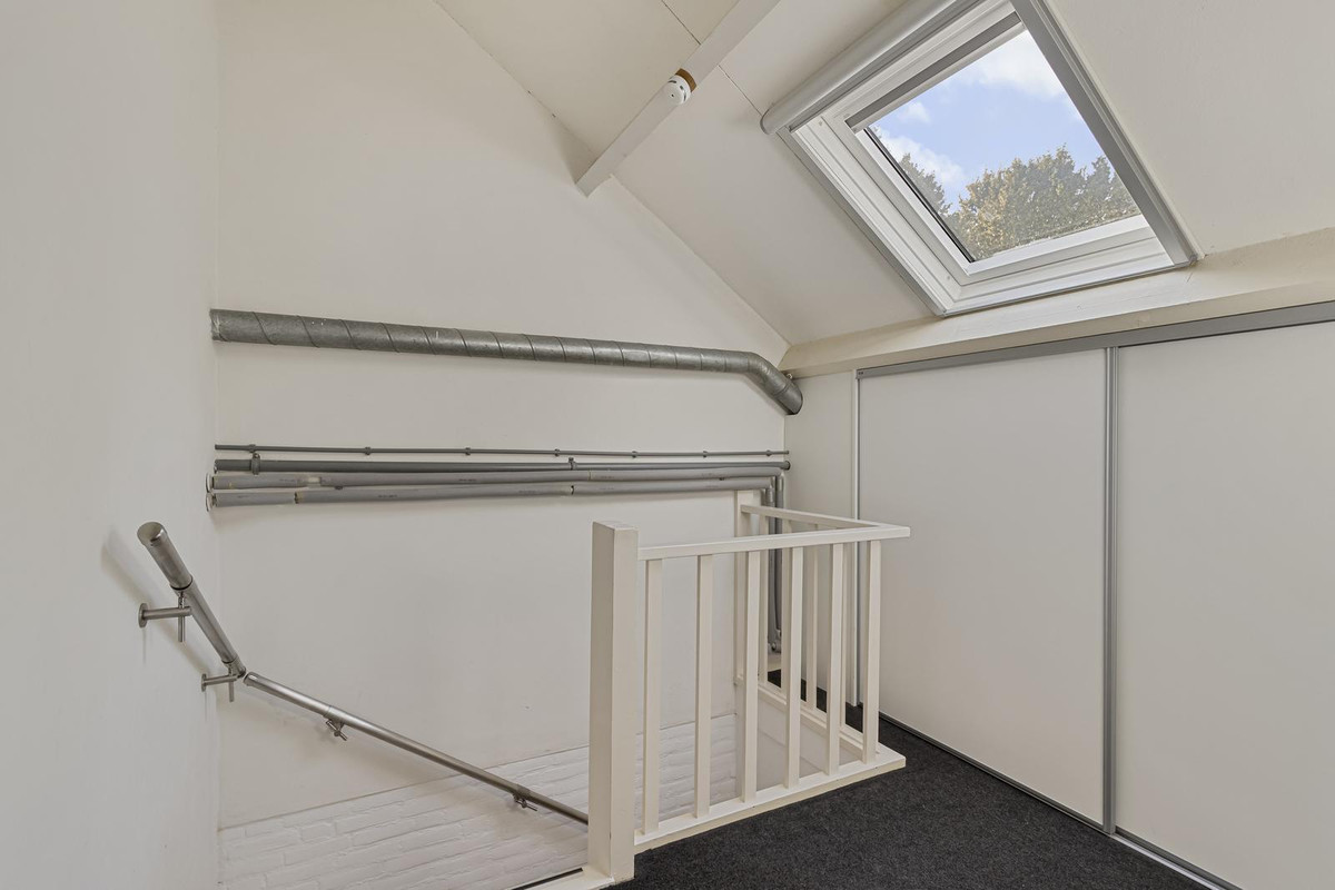 Twee-onder-één-kap te koop: Wiek 66, Ulvenhout