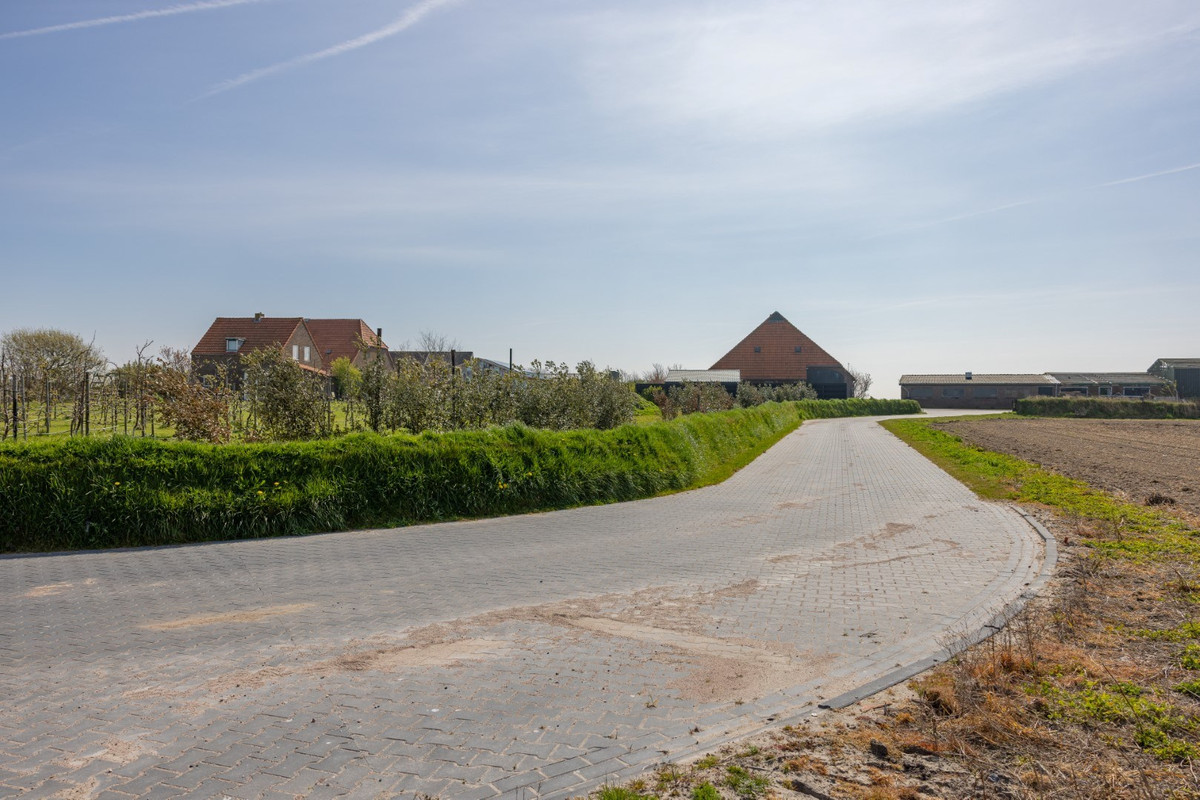 Twee-onder-één-kap te koop: Ongeren 15, Den Burg
