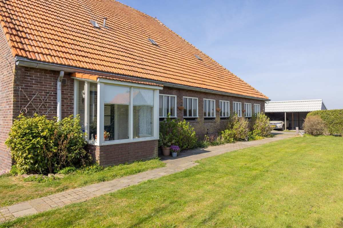 Twee-onder-één-kap te koop: Ongeren 15, Den Burg