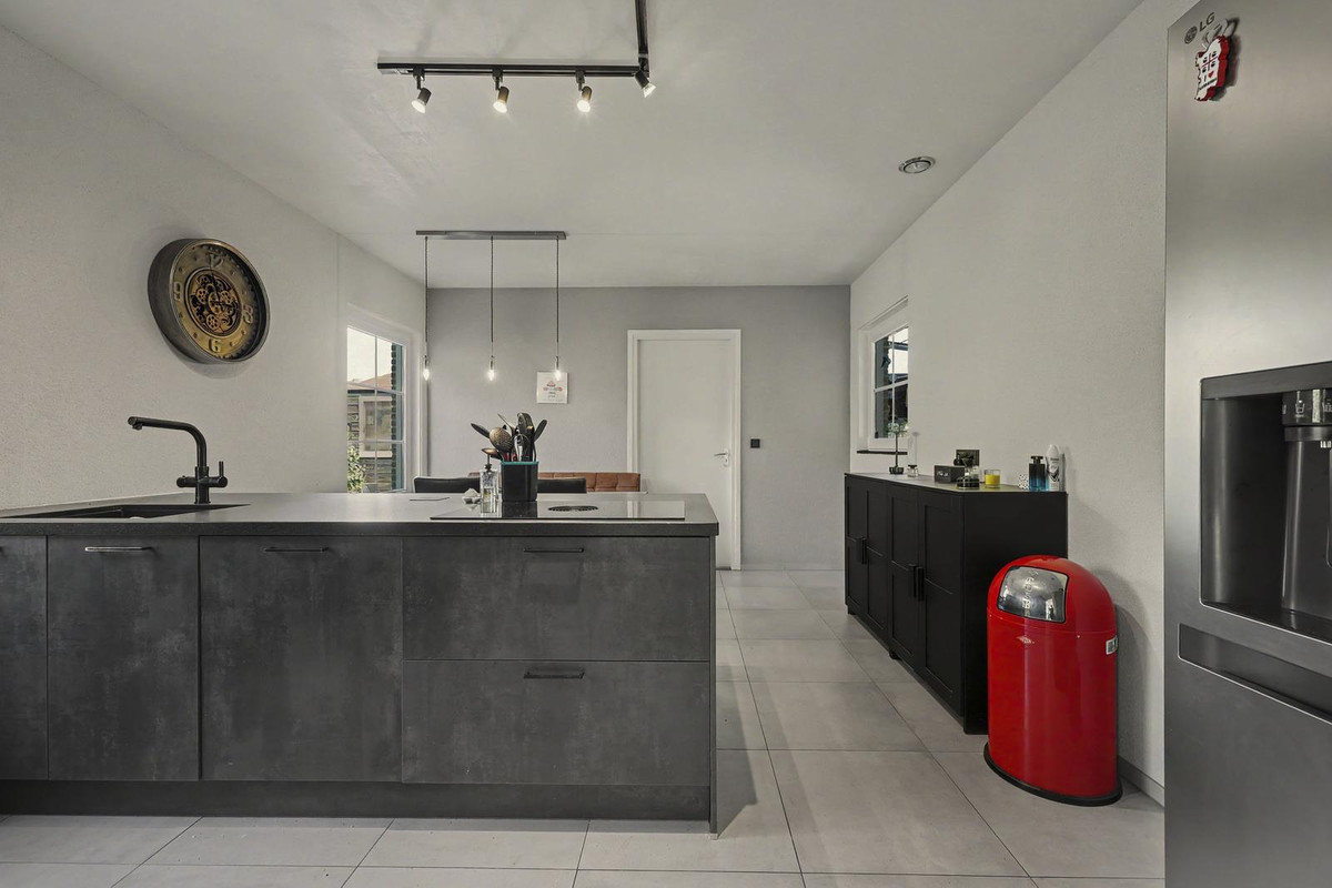 Vrijstaande woning te koop: Blauwhoefseweg 8, Kruiningen