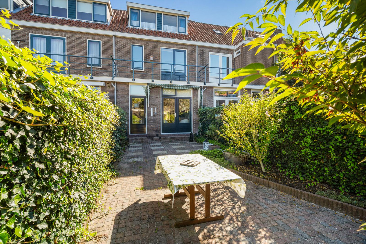 Tussenwoning te koop: Sportlaan 5, Gouda