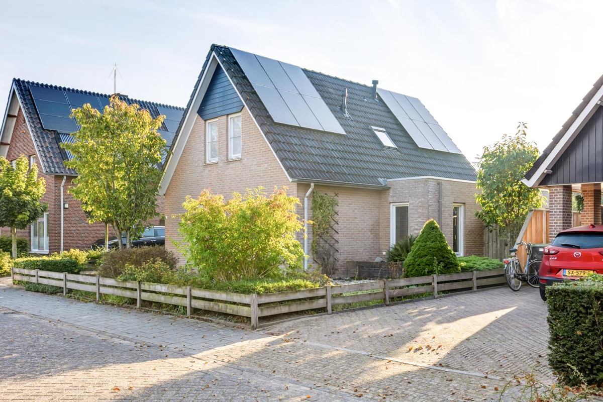 Vrijstaande woning te koop: Leeuwerikstraat 1, Lichtenvoorde