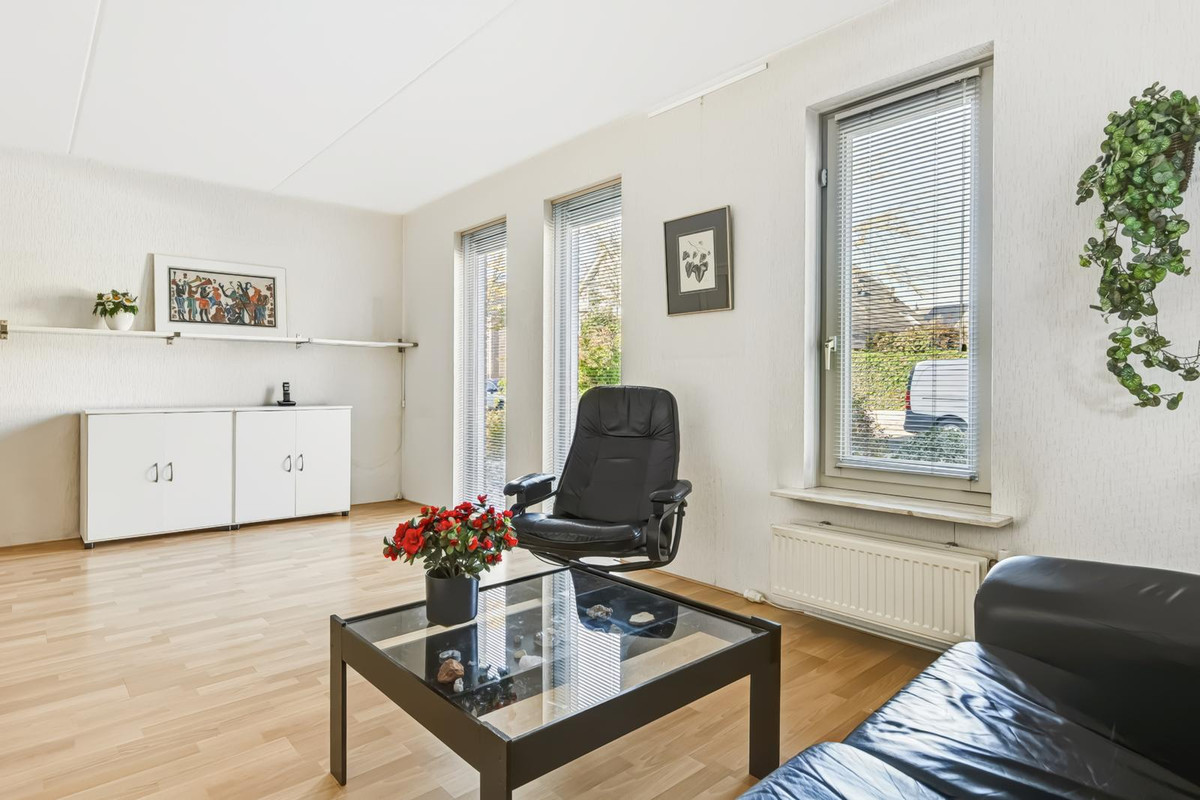 Vrijstaande woning te koop: Leeuwerikstraat 1, Lichtenvoorde