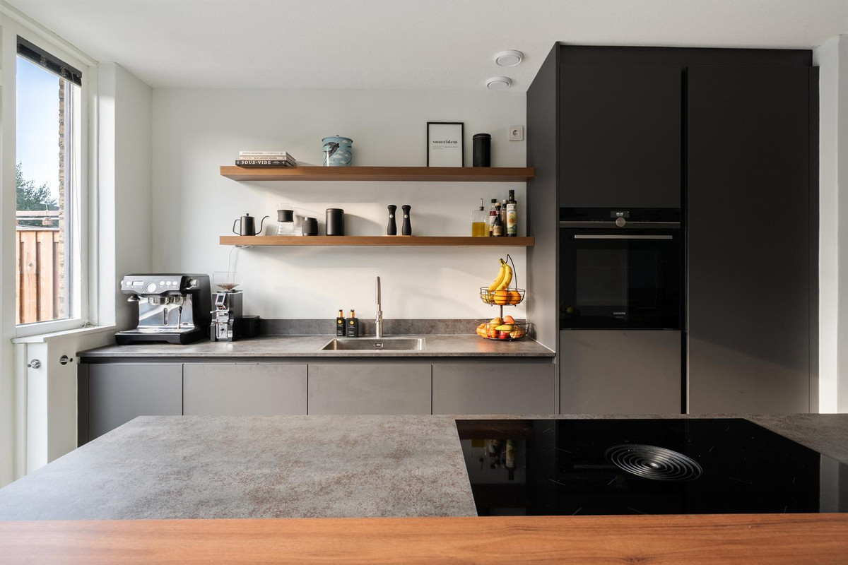 Tussenwoning te koop: van Swietenstraat 3, Kudelstaart