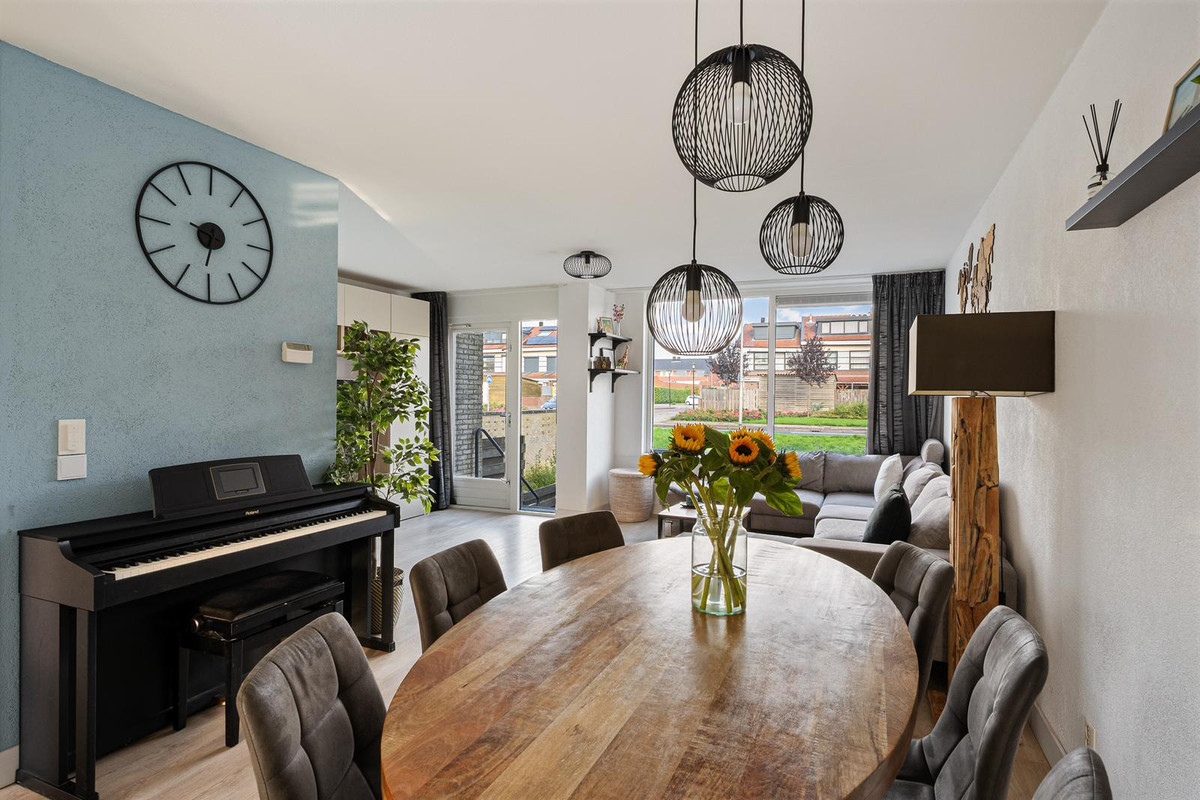 Tussenwoning te koop: van Swietenstraat 3, Kudelstaart