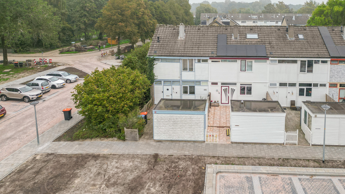 Hoekwoning te koop: Kreek 108, Lelystad