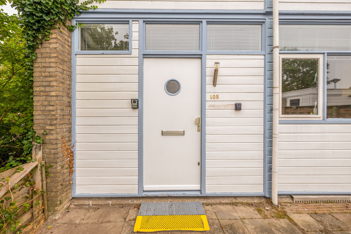 Hoekwoning te koop: Kreek 108, Lelystad