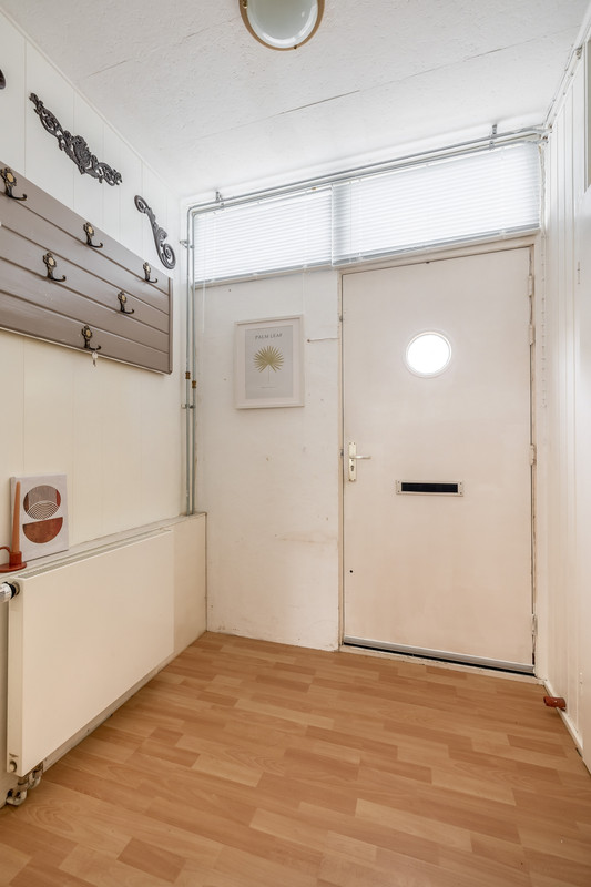 Hoekwoning te koop: Kreek 108, Lelystad