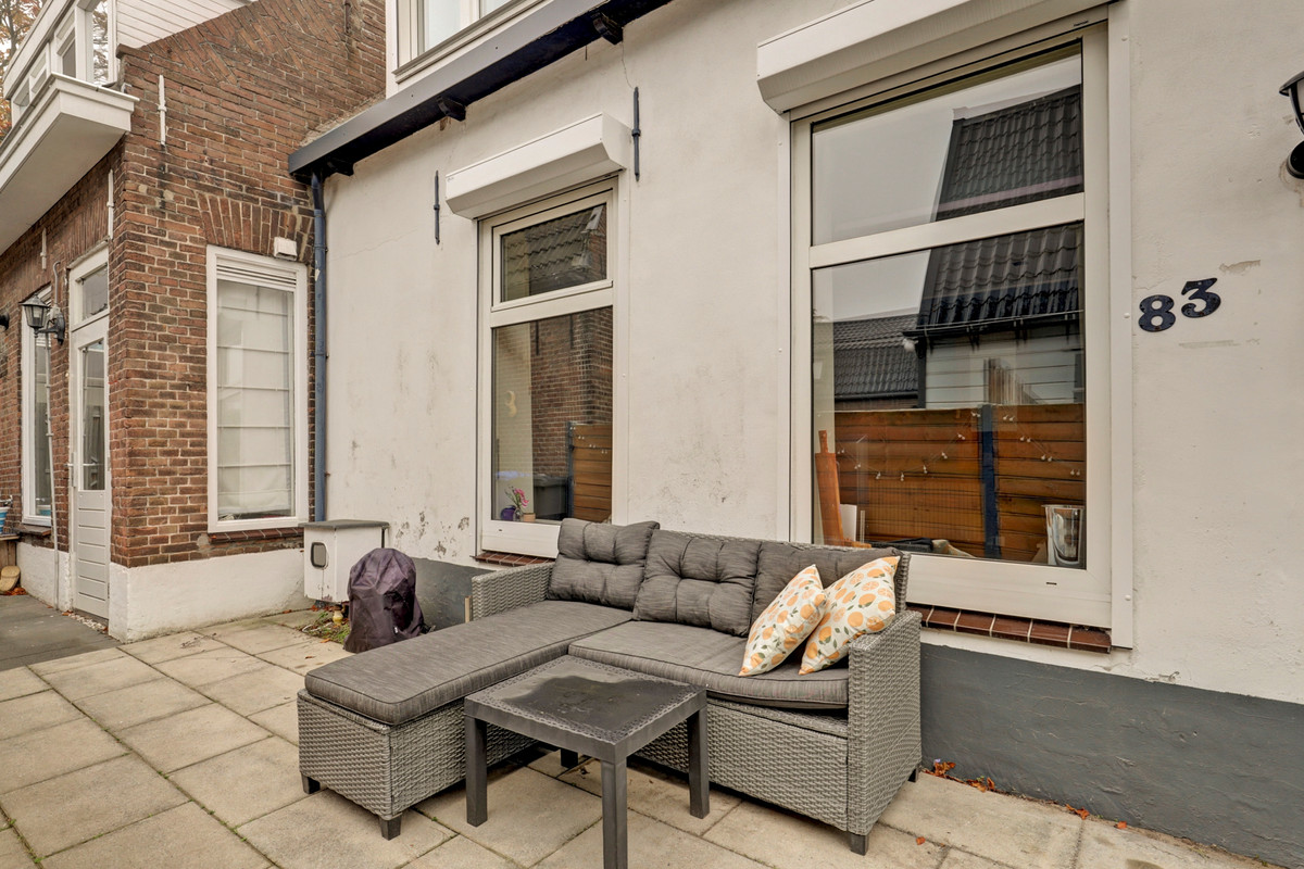 Tussenwoning te koop: Stationsweg 83, Sliedrecht