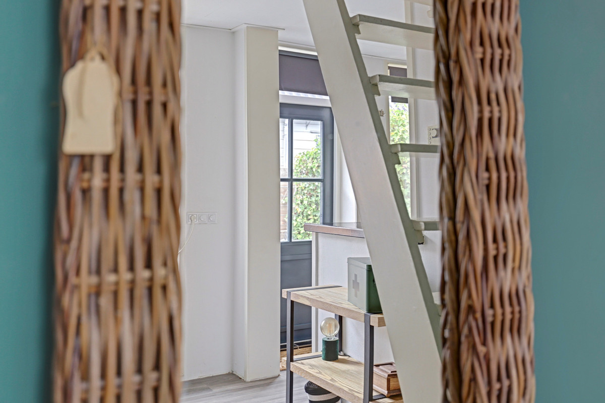 Tussenwoning te koop: Stationsweg 83, Sliedrecht
