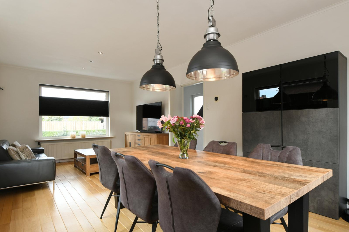 Twee-onder-één-kap te koop: Schoolstraat 38, Herten